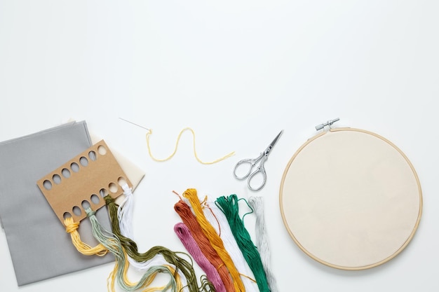 Zestaw startowy do haftu na stole